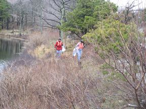 MDI Hospital Crew Cleans Up During Earth Day